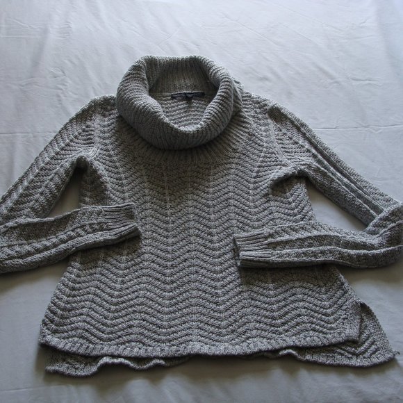 WHBM WHITE HOUSE BLACK MARKET Silver & Gray Long Sleeve COWL Neck SWEATER Sz S - Picture 2 of 8